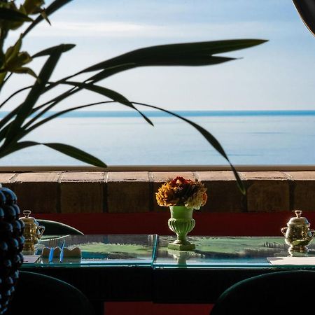 Hotel Villa Carlotta ตาออร์มินา ภายนอก รูปภาพ