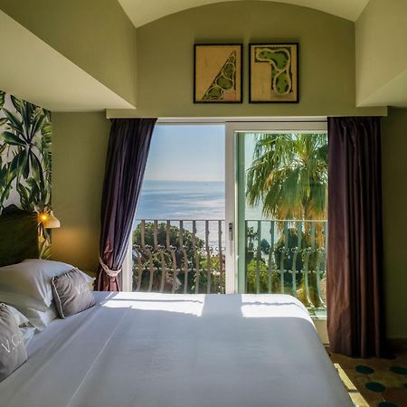 Hotel Villa Carlotta ตาออร์มินา ภายนอก รูปภาพ