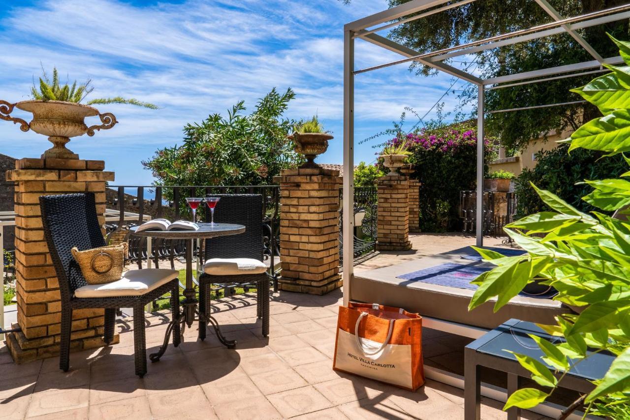 Hotel Villa Carlotta ตาออร์มินา ภายนอก รูปภาพ