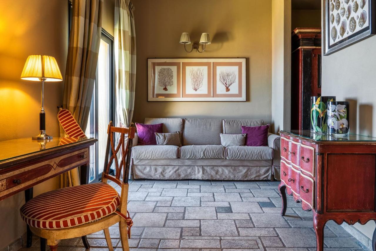 Hotel Villa Carlotta ตาออร์มินา ภายนอก รูปภาพ