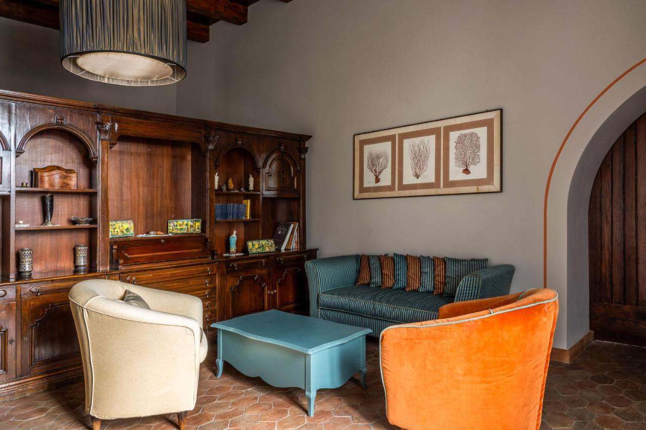 Hotel Villa Carlotta ตาออร์มินา ภายนอก รูปภาพ