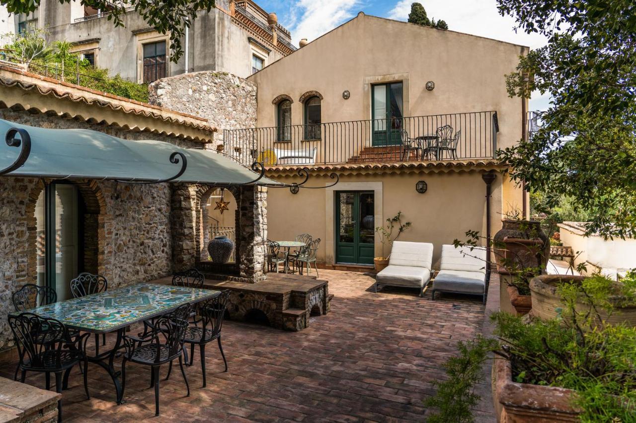 Hotel Villa Carlotta ตาออร์มินา ภายนอก รูปภาพ