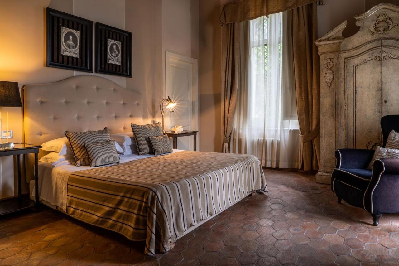 Hotel Villa Carlotta ตาออร์มินา ภายนอก รูปภาพ